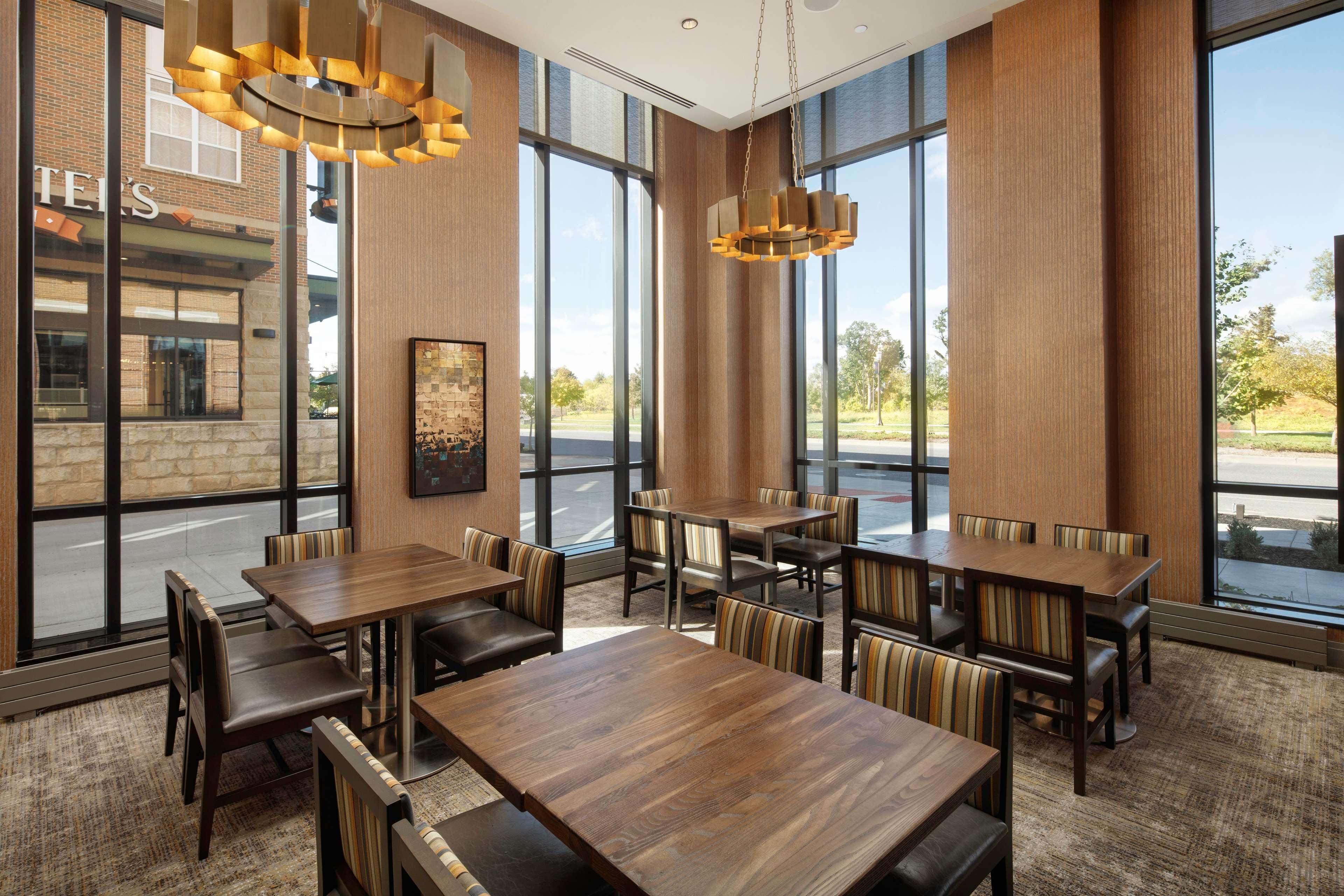 Embassy Suites By Hilton South Bend Exterior photo